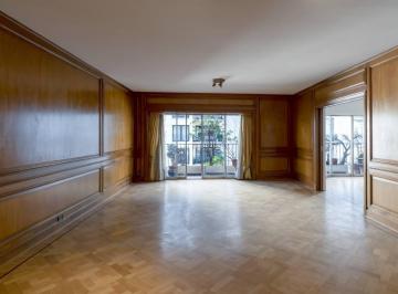 Departamento · 199m² · 6 Ambientes · 1 Cochera · Av Callao y Guido