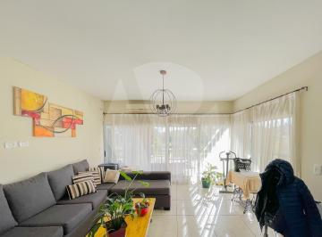 Casa · 134m² · 4 Ambientes · 2 Cocheras · Casa en Alquiler en Santa Guadalupe Pilar del Este