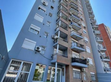 Departamento · 38m² · 2 Ambientes · 1 Cochera · Laprida 767, 1ro. "A", Lomas Oeste - Depto. 2 Amb. Reciclado Cochera - Apto Crédito y Profesional