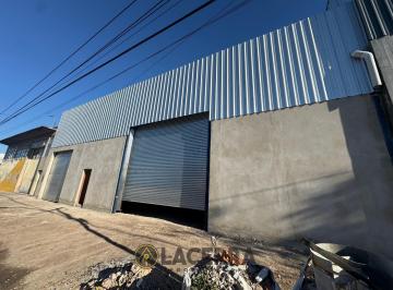 Bodega-Galpón · 380m² · Galpón Nave Industrial en Villa Santos Tesei