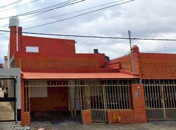 Casa · 155m² · 3 Ambientes · 2 Cocheras · Venta - Casa + Dpto. en Guadalupe Oeste