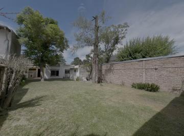 Casa · 109m² · 4 Ambientes · 1 Cochera · Casa Apto Credito en San Miguel