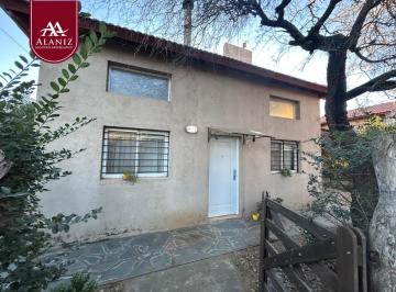 Casa de 5 ambientes, Villa Merlo · Casa en Venta, Merlo S. L. 4 Dorm. y Piscina.