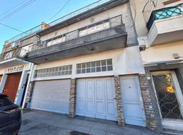 Casa · 329m² · 6 Ambientes · 1 Cochera · Venta Casa Multifamiliar C Local Calle + Cochera Ideal Desarrollo Inmobiliario