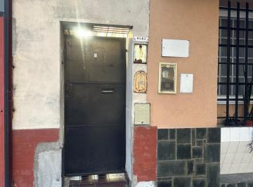 PH de 3 ambientes, Mataderos · Departamento Tipo Casa Al Contrafrente Sin Expensas