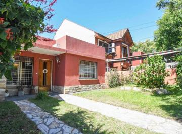 Casa · 80m² · 3 Ambientes · 1 Cochera · Venta Casa con Jardín en Villa Devoto