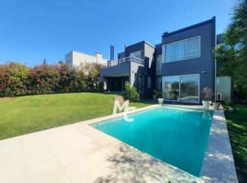 Casa · 245m² · 4 Ambientes · 1 Cochera · Casa en Venta en La Reserva Cardales, Campana, G. B. a. Zona Norte