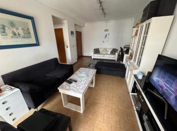 Departamento · 45m² · 2 Ambientes · 1 Cochera · Venta Dos Ambientes Muy Bueno con Cochera Fija - Limite Almagro y Caballito