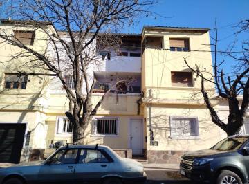 Departamento · 60m² · 3 Ambientes · Departamento en Venta en Alberdi. 2 Dorm.