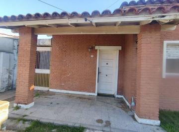 Casa · 110m² · 3 Ambientes · 2 Cocheras · Venta Casa 3 Amb Para Reciclar Zona Tesei 110 m²