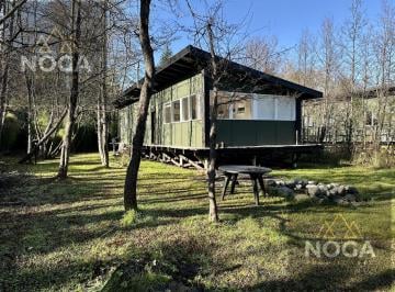 Casa · 95m² · 3 Ambientes · Venta de Casa Moderna en Villa La Angostura – 2 Suites, Naturaleza, Vistas y Arroyo en Las Balsas