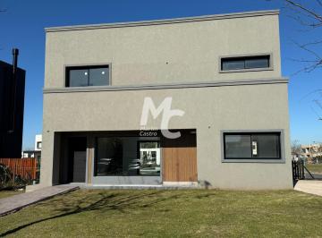 Casa · 177m² · 4 Ambientes · 1 Cochera · Casa en Venta Ubicado en San Pablo, Pilar, G. B. a. Zona Norte