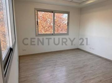 Oficina comercial · 60m² · 4 Ambientes · Oficina Centrica en Alquiler
