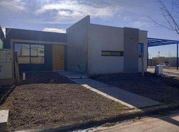Casa de 5 ambientes, Carrodilla · Vendo Casa Barrio La Luisa - Luján de Cuyo