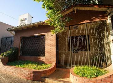Casa · 177m² · 6 Ambientes · 3 Cocheras · Espectacular Casa en Venta 6 Amb en Villa Martelli