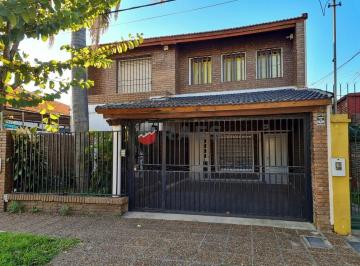 Casa · 200m² · 5 Ambientes · 2 Cocheras · Casa con Todas Las Comodidades en Guadalupe a m de General