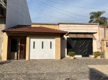 Casa · 140m² · 3 Ambientes · 1 Cochera · Venta Casa 3 Ambientes C/ Local y Cochera Solano