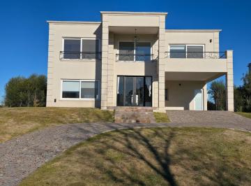 Casa · 350m² · 4 Ambientes · 2 Cocheras · Casa en Venta Ubicado en La Reserva Cardales, Campana, G. B. a. Zona Norte