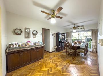 Departamento de 4 ambientes, Rosario · Departamento en Venta de 3 Dorm. con Cochera en Barrio Lourdes