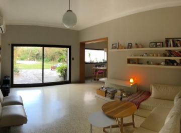 Casa de 5 ambientes, Merlo · Casa en Venta en San Antonio de Padua - 1 Cuadra de La Estacion -
