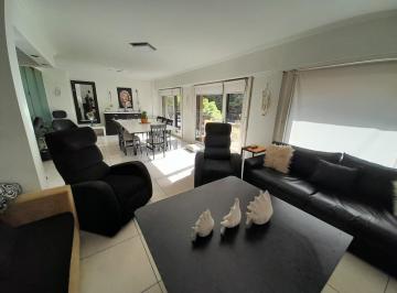 Departamento de 5 ambientes, Mar del Plata · Departamento 5 Ambientes con Cochera