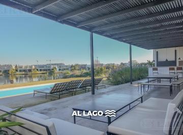 Casa · 423m² · 7 Ambientes · Casa a La Laguna con 4 Dorm. en Suite en Barbarita