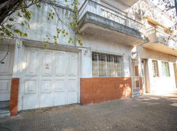 PH · 41m² · 2 Ambientes · P. H. de 2 Ambientes y Medio Al Frente. Sin Expensas.