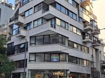 Oficina comercial · 388m² · Oficina en Almagro
