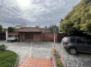 Terreno · 2300m² · Importante Terreno en Barrio Jardín Para Proyecto de 1900 m²