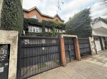 Casa · 200m² · 5 Ambientes · 1 Cochera · Casa en Palermo Hollywood