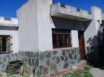 Casa · 100m² · 7 Ambientes · 1 Cochera · Casa en Venta - 5 Dorm. 3 Baños - 300 m² - San Clemente del Tuyú