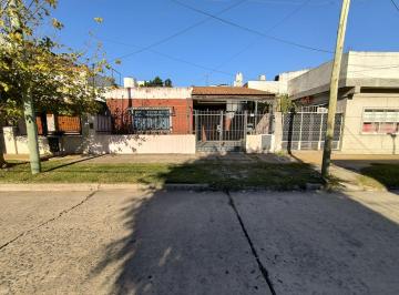 WER-WER-1693_2 · Casa 3 Ambientes C/ Garage y Patio