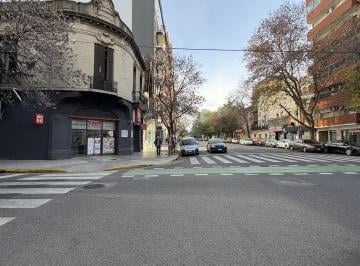 Local comercial · 651m² · Local en Venta en Avellaneda Esquina Granaderos - Flores