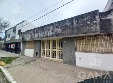 Casa · 333m² · 14 Ambientes · Venta Casa en Barrio Arroyito Rosario, Oficinas, Cochera, 10 Consultorios.