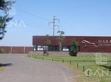 Terreno · 1030m² · Venta Terreno de 1030 m² en Haras de Funes