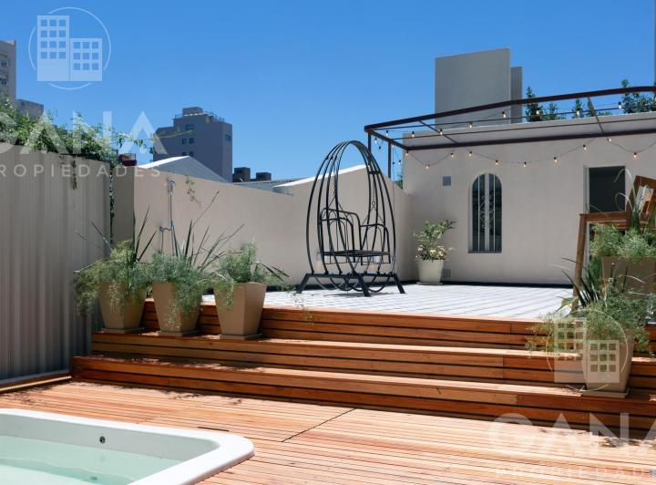 Casa · 225m² · 7 Ambientes · 1 Cochera