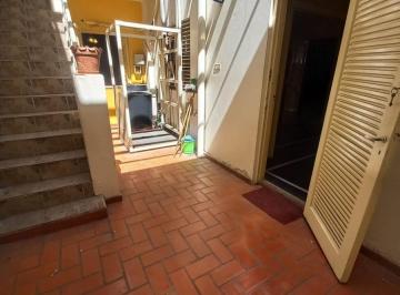 Casa · 89m² · 6 Ambientes · Venta Casa de Pasillo 3 Dorm. Barrio Abasto Cochabamba 1800