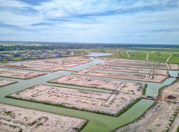 Terreno · 500m² · Lote, Terreno en Funes Lake, Barrio Cerrado, Permuta o Financiacion
