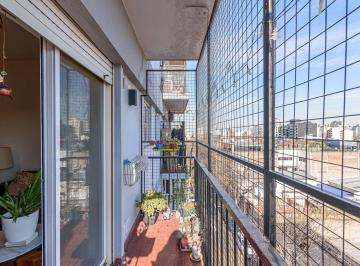 Departamento · 51m² · 3 Ambientes · Venta de Departamento de 3 Ambientes con Balcón Flores