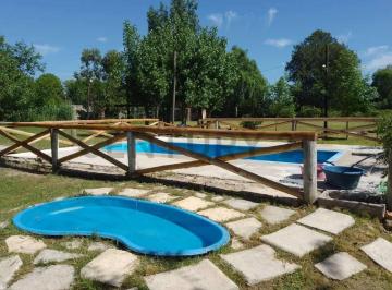 Quinta vacacional · 210m² · 4 Ambientes · 1 Cochera · Venta Casa Quinta en Guernica