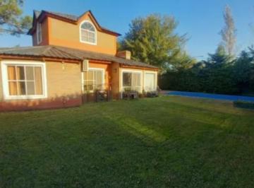 Casa de 4 ambientes, Moreno · Casa 4 Ambientes Country Club Banco Provincia - Apto Crédito - Acepta Permuta