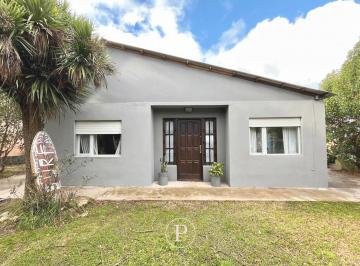 Casa · 143m² · 4 Ambientes · 1 Cochera · Casa 4 Ambientes en Chapadmalal
