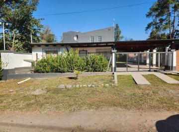 Casa · 165m² · 4 Ambientes · 1 Cochera · Venta Casa El Cadillal Villa del Parque 3 Habi