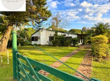 Casa · 1m² · 4 Ambientes · Vende Casa en Paso de La Patria - Oportunidad Unica