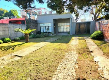 Casa de 3 ambientes, Morón · Casa en Venta en Castelar Sur
