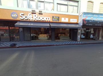 Local comercial · 180m² · 2 Ambientes · Local en Alquiler