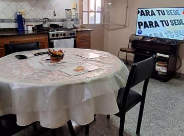 Casa de 3 ambientes, Tres de Febrero · Caseros. Aguero 2800.casa 3 Amb. Lote Prop8.66 X 22 Patio Parrilla. Excl. Ubicacion!