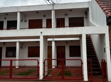 Departamento de 2 ambientes, La Plata · Alquiler: Depto 1 Dormitorio y Cochera en 34 E/ 24 y 25.