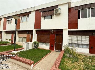 Casa · 65m² · 4 Ambientes · En Venta Casa Duplex en Barrio Terminal 2 Dorm.