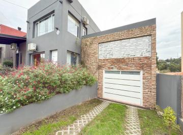 Casa · 154m² · 5 Ambientes · 1 Cochera · Venta Casa 3 Dorm. Zona Lago Tandil